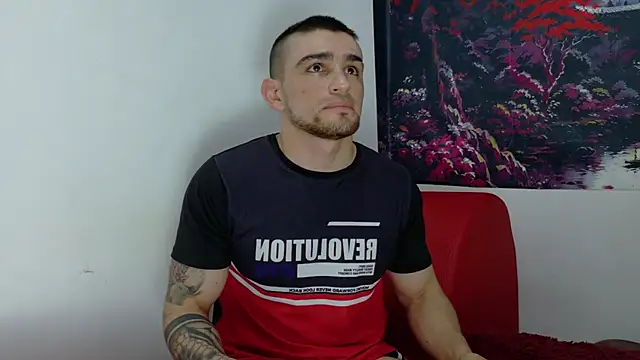 Snapshot of Sexy_Alejandro_ chatting on November 4, 1:27 am Sexy Alejandro  online show from November 4, 1:27 am