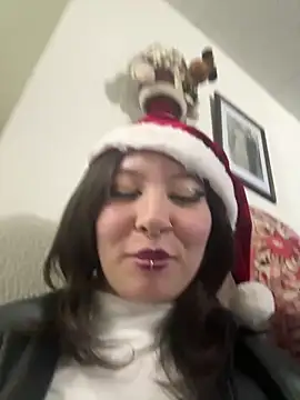 Snapshot of Kailin_darck1 chatting on December 15, 3:45 am Kailin darck1 online show from December 15, 3:45 am
