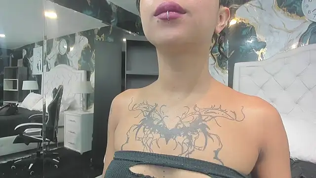 rave connor online show from December 17, 7:20 pm