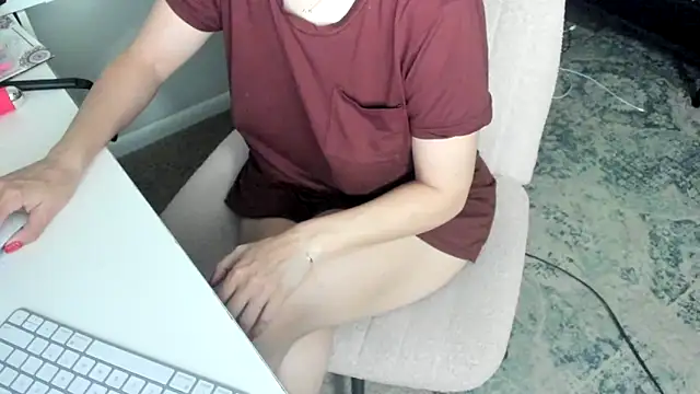 bigb00tyjudyyX online show from May 19, 4:13 pm
