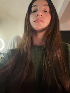 aly golden  online show from March 21, 10:35 pm