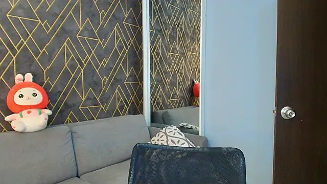 Snapshot of lauren_jaureguifg chatting on February 14, 10:28 am lauren jaureguifg online show from February 14, 10:28 am
