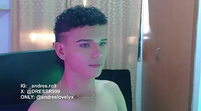 Snapshot of adonis_lovely chatting on December 1, 4:40 pm adonis lovely online show from December 1, 4:40 pm