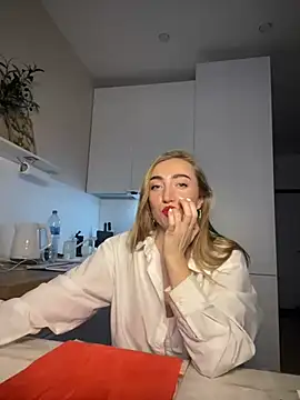 Snapshot of kira_proxima_02 chatting on February 28, 12:42 pm kira proxima 02 online show from February 28, 12:42 pm