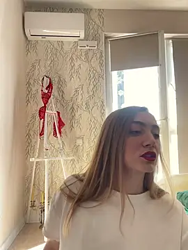 Snapshot of kira_proxima_02 chatting on March 18, 7:08 am kira proxima 02 online show from March 18, 7:08 am