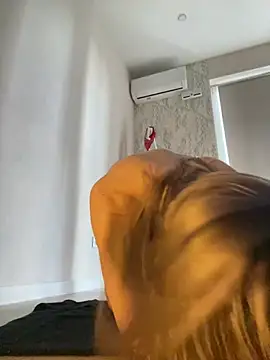 Snapshot of kira_proxima_02 chatting on March 18, 10:14 am kira proxima 02 online show from March 18, 10:14 am