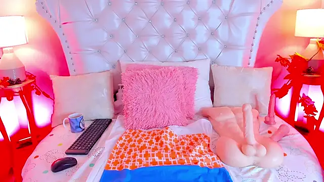 AliceLamore online show from January 22, 2:56 pm