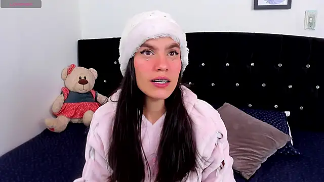 Snapshot of cleo_gh1 chatting on December 23, 6:00 am cleo gh1 online show from December 23, 6:00 am