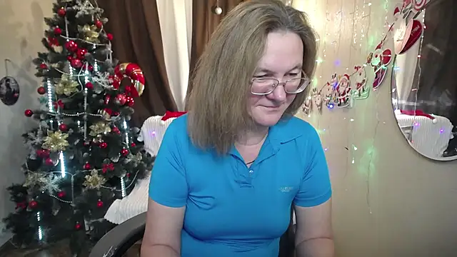 Snapshot of HolyMilfa chatting on December 4, 1:42 pm HolyMilfa online show from December 4, 1:42 pm