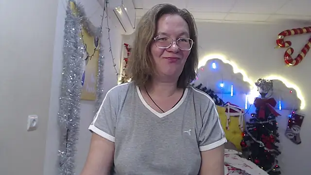 Snapshot of HolyMilfa chatting on January 5, 5:09 pm HolyMilfa online show from January 5, 5:09 pm