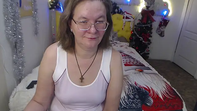 Snapshot of HolyMilfa chatting on January 9, 7:42 am HolyMilfa online show from January 9, 7:42 am