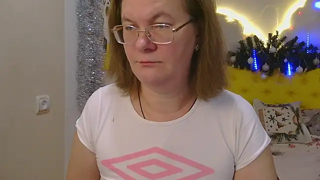 Snapshot of HolyMilfa chatting on January 22, 7:57 am HolyMilfa online show from January 22, 7:57 am