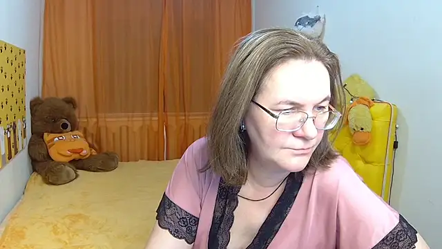 Snapshot of HolyMilfa chatting on February 1, 2:02 pm HolyMilfa online show from February 1, 2:02 pm