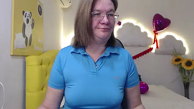 Snapshot of HolyMilfa chatting on March 20, 7:58 am HolyMilfa online show from March 20, 7:58 am