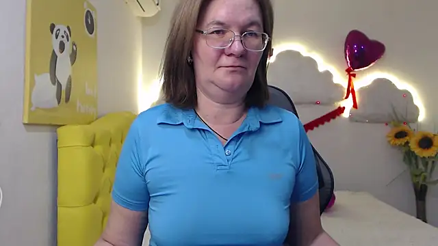 Snapshot of HolyMilfa chatting on March 20, 11:05 am HolyMilfa online show from March 20, 11:05 am