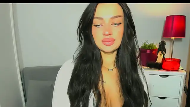 OliviaFantasy online show from February 9, 7:23 am