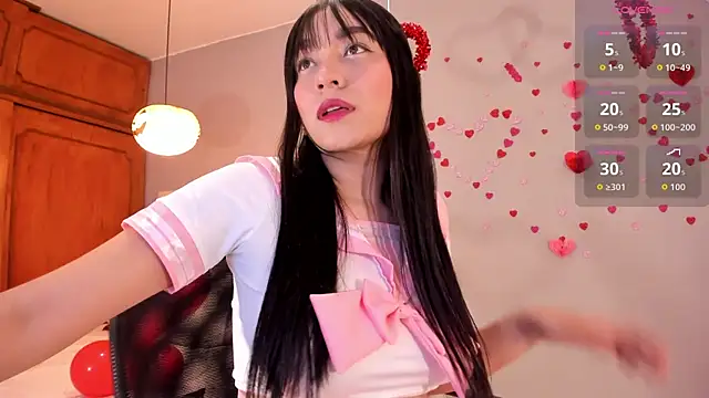 Snapshot of Maia_W10 chatting on February 14, 12:24 pm Maia W10 online show from February 14, 12:24 pm