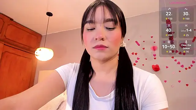 Snapshot of Maia_W10 chatting on February 23, 12:24 pm Maia W10 online show from February 23, 12:24 pm