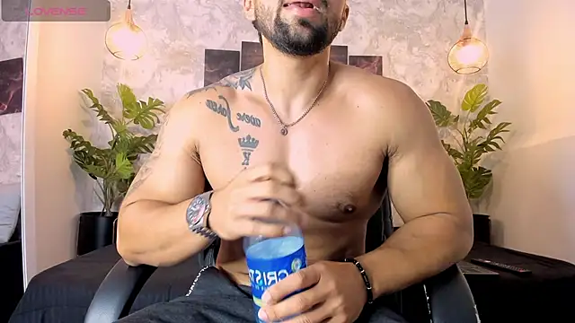 Regan   online show from October 3, 8:17 pm