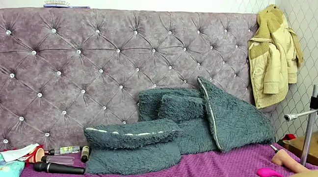 VALENTINA3x online show from March 19, 6:14 am