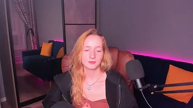 OddlyFamiliar online show from December 20, 2:27 pm