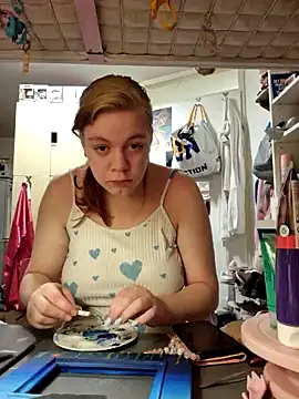 Snapshot of rose_bunny chatting on December 4, 1:31 pm rose bunny online show from December 4, 1:31 pm