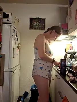 Snapshot of rose_bunny chatting on January 17, 12:42 pm rose bunny online show from January 17, 12:42 pm