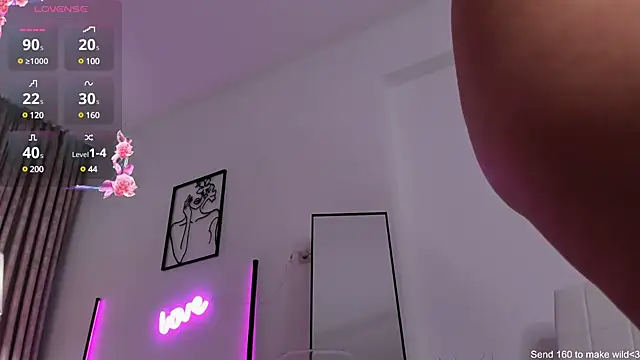 JuicyyPeach  online show from January 11, 11:24 pm