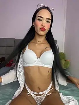 Snapshot of Exotic_girl666 chatting on October 31, 2:45 am Exotic girl666 online show from October 31, 2:45 am