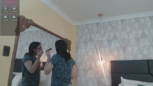 Snapshot of JustinePerry chatting on September 20, 3:51 am JustinePerry online show from September 20, 3:51 am