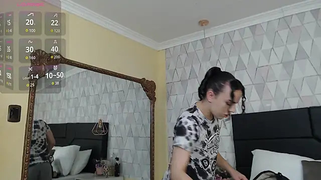 Snapshot of JustinePerry chatting on October 2, 3:13 am JustinePerry online show from October 2, 3:13 am