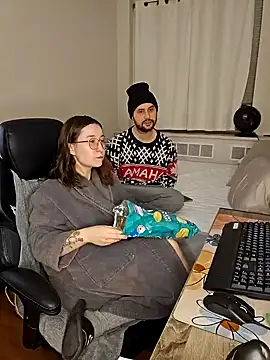 Snapshot of Kinkycouple1789 chatting on January 16, 12:55 am Kinkycouple1789 online show from January 16, 12:55 am