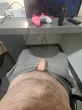 Snapshot of Kinkycouple1789 chatting on February 4, 12:51 am Kinkycouple1789 online show from February 4, 12:51 am