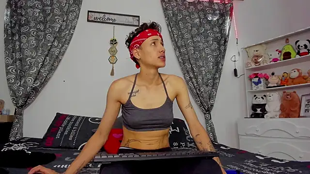 megan 100 online show from September 18, 7:05 pm