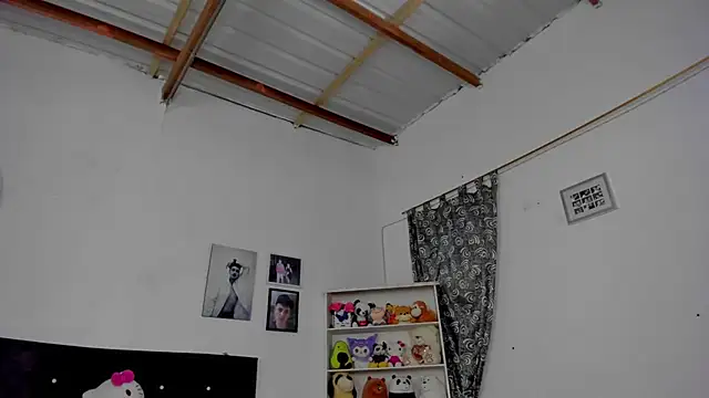 megan 100 online show from November 25, 5:35 pm