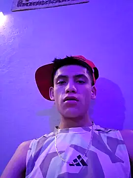 Giiotwink XL online show from March 4, 12:33 pm