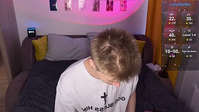 Snapshot of metratok chatting on January 8, 6:43 pm metratok online show from January 8, 6:43 pm