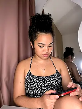 Lucy wilson5 online show from December 3, 9:55 am