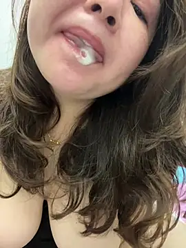 Angie 88 online show from May 4, 11:45 pm