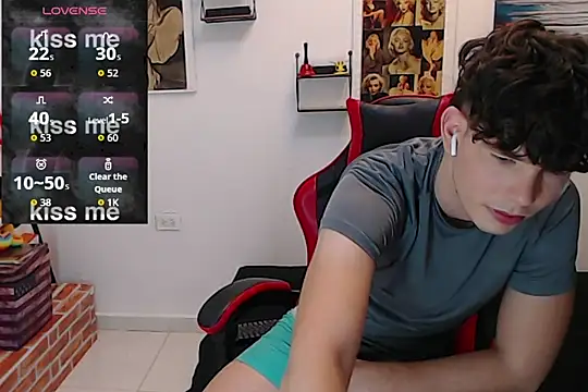 Angelo-cianuro- online show from October 6, 10:29 pm