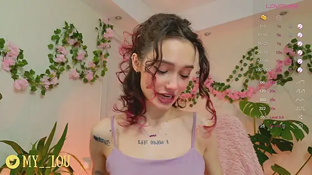 Snapshot of MyLou_ chatting on February 10, 3:21 pm MyLou online show from February 10, 3:21 pm