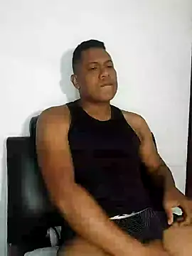 Snapshot of latinblack01 chatting on January 29, 2:10 pm latinblack01 online show from January 29, 2:10 pm