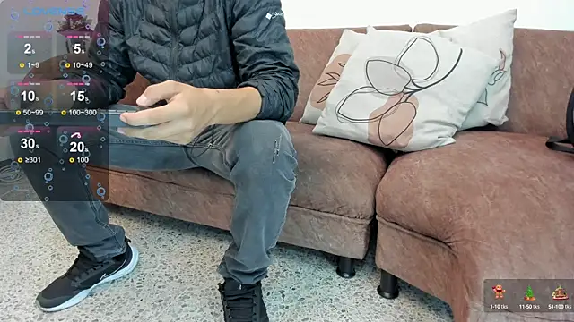 Snapshot of Samuel_Up chatting on March 5, 4:02 am Samuel Up online show from March 5, 4:02 am