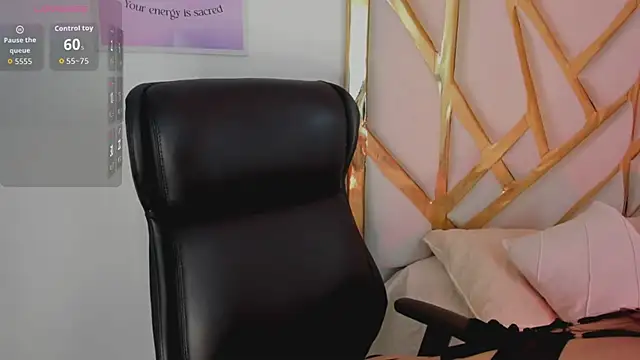 LanaJones  online show from May 12, 12:57 pm