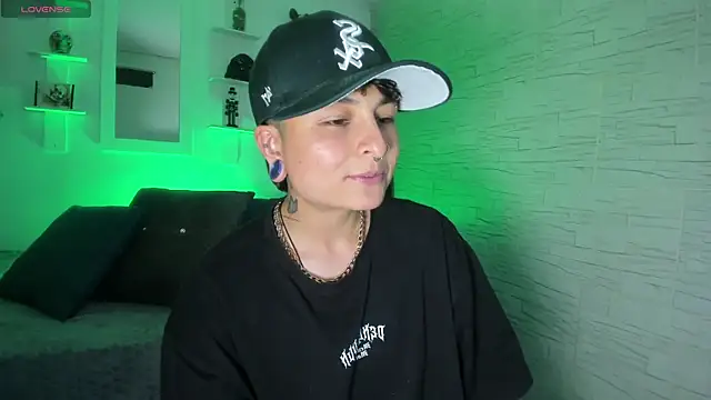 ZuryRamirez  online show from October 11, 9:24 pm