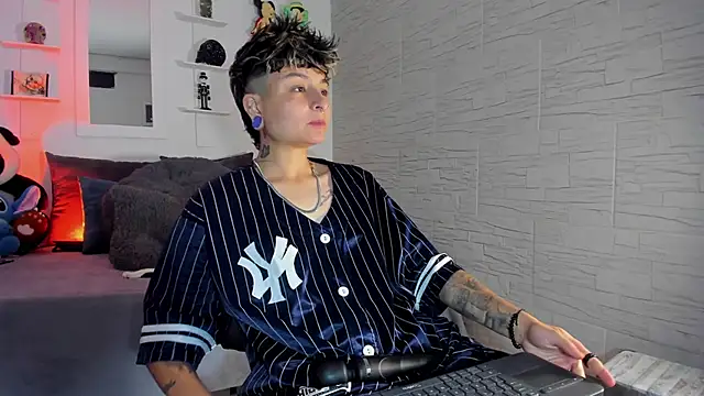 ZuryRamirez  online show from October 22, 9:14 pm