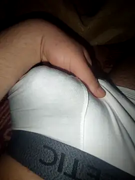 Snapshot of ch___ro69 chatting on February 28, 8:32 pm ch ro69 online show from February 28, 8:32 pm