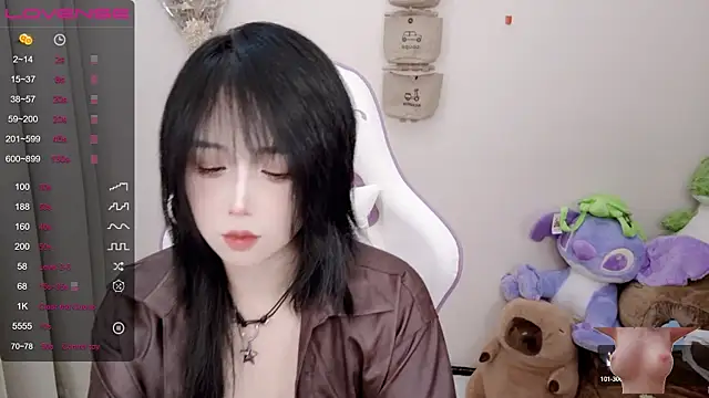 Vaness-a online show from March 4, 4:41 pm