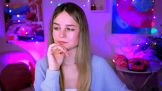 DeboraLarson online show from February 7, 9:47 am