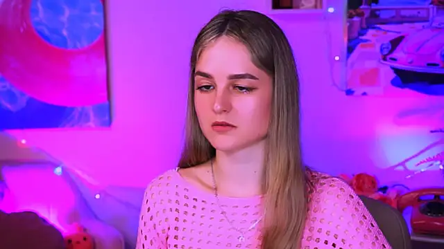 DeboraLarson online show from March 7, 6:57 am